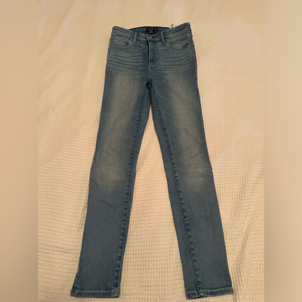 Abercrombie & Fitch High Rise Skinny Jeans